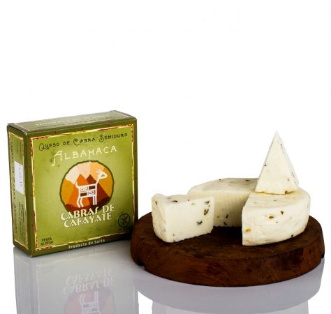 Queso de cabra semiduro sabor albahaca